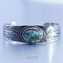 5.75, Navajo Native American Sterling 925 silver bracelet, cuff with turquoise