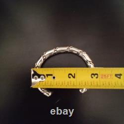 Beautiful Native American Navajo Handcrafted Sterling Silver Bangle Bracelet
