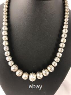 Hand Stamped Bench Navajo Pearls Graduated Sterling Silver Bead Necklace 19