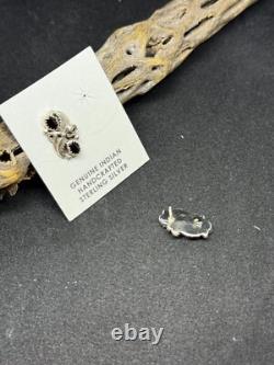Handmade Native American Navajo black onyx Sterling Silver leaf post earrings