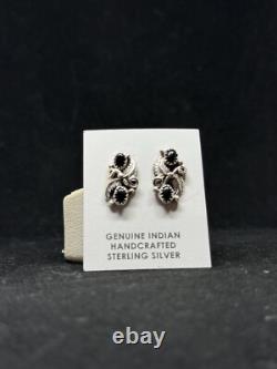 Handmade Native American Navajo black onyx Sterling Silver leaf post earrings