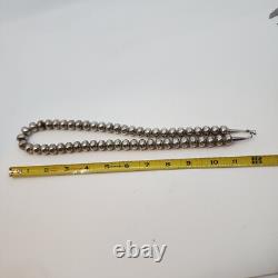 Handmade Navajo Native American Peals 13mm Beaded Necklace 24