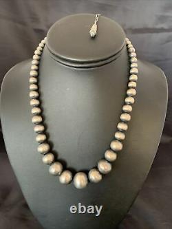 Native Amer Navajo Pearls Grad Sterling Silver Round Seamless Bead Necklace 18