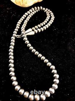 Native American 4mm Sterling Silver Navajo Pearls 26 Hook & Eye Cone Necklace