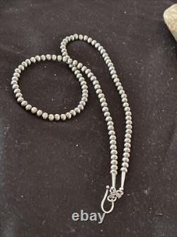 Native American 5mm Sterling Silver Beads Navajo 21 Hook & Eye Cone Necklace