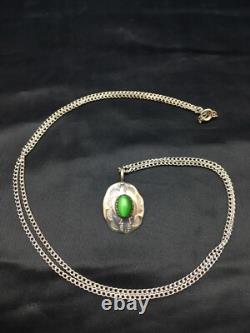 Native American Green Malachite Pendant Navajo Sterling Silver Necklace 08956