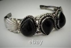 Native American NAVAJO Cuff Bracelet Sterling Silver Natural BLACK ONYX Vintage