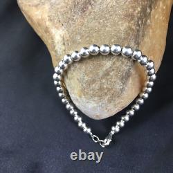 Native American Navajo 7.75 Sterling Silver Beads Bracelet 90108