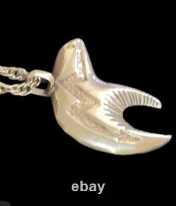 Native American Navajo AM Alfred Martinez Ster. Silver Bear Heartline Pendant