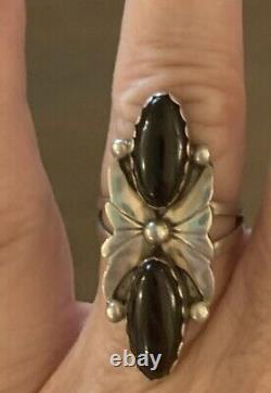 Native American Navajo Black Onyx & Sterling Silver Ring Signed A