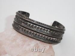 Native American Navajo Cuff Bracelet Carinated Twist Sterling Silver Stamped