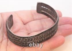 Native American Navajo Cuff Bracelet Carinated Twist Sterling Silver Stamped