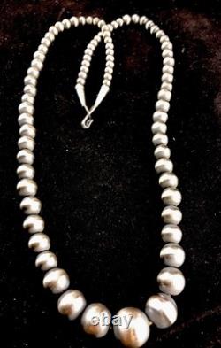Native American Navajo Graduated Sterling Silver Bead Necklace 20
