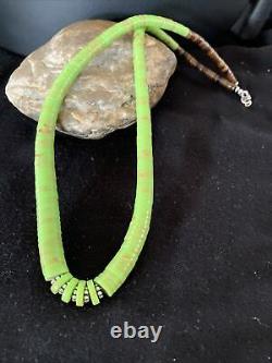 Native American Navajo Green Gaspeite Shell Sterling Silver Necklace 20 1087