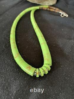 Native American Navajo Green Gaspeite Shell Sterling Silver Necklace 20 1087