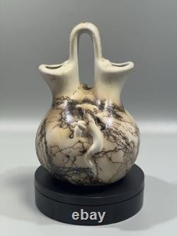 Native American Navajo Horse Hair Etched Lizard Wedding Pottery Vase Signed 8