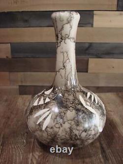 Native American Navajo Indian Horse Hair Pottery by T Vail