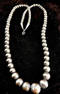 Native American Navajo Pearls Graduated Sterling Silver Bead Necklace 20 341