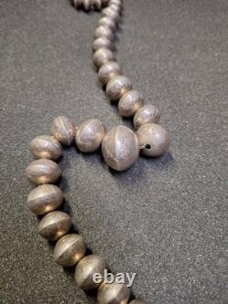 Native American Navajo Pearls Graduated Sterling Silver Bead Necklace 26.5