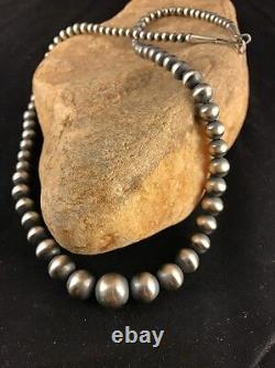 Native American Navajo Pearls Graduated Sterling Silver Bead Necklace 27
