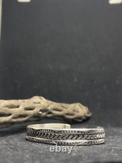 Native American Navajo Plain Sterling Twisted Silver Cuff Bracelet signed