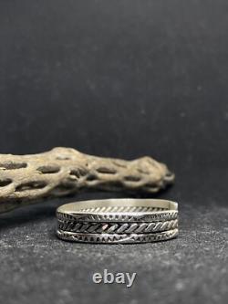 Native American Navajo Plain Sterling Twisted Silver Cuff Bracelet signed