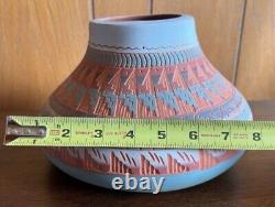 Native American Navajo Pottery Vase Signed Jimmy Woods