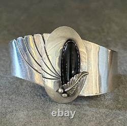 Native American Navajo RICK TOLINO Onyx ASYMMETRICAL Sterling LRG Bracelet 47g