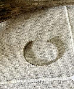 Native American Navajo SS 925 cuff with 14 kt overlay, nice design, maker HT 20gr