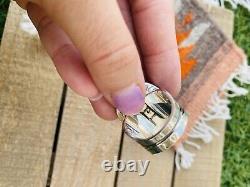 Native American Navajo Spiny And Sterling Silver Ring Size 8.5