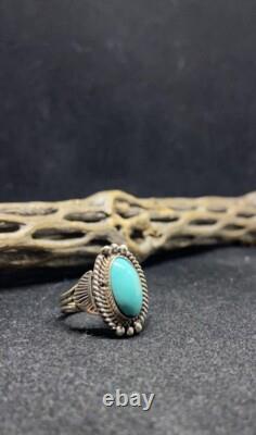 Native American Navajo Sterling Silver Fox Turquoise Ring Size 7.5 signed