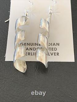 Native American Navajo Sterling Silver Swirl Earrings 11625