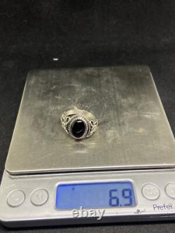 Native American Navajo black onyx Sterling Silver Ring Size 9.5