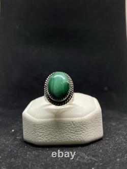 Native American Navajo malachite Sterling Silver circular Ring Size 6.5