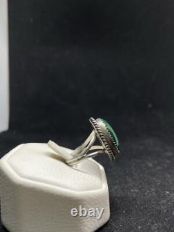Native American Navajo malachite Sterling Silver circular Ring Size 6.5