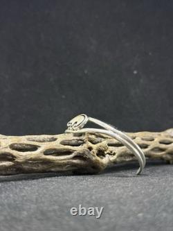 Native American Navajo plain sterling silver bear cuff bracelet