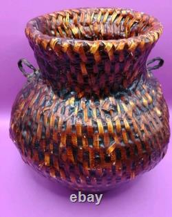 Native American Pitch Basket withHorse Hair Handles Navajo Museum Nice