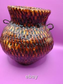 Native American Pitch Basket withHorse Hair Handles Navajo Museum Nice