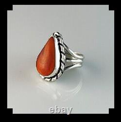 Native American Sterling and Spiny Oyster Ring Size 7 1/2