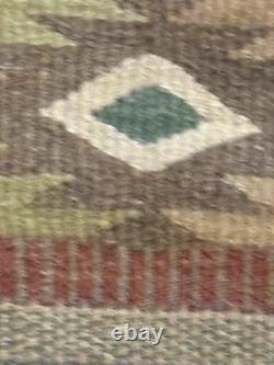 Navajo Native American Wool Rug 55x 31Southwestern Knotted Fringe Clean