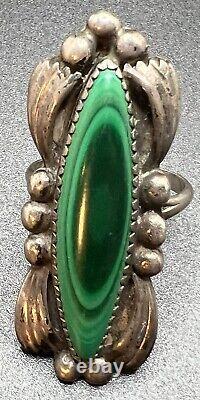 Navajo Size 9 Ring Green Malachite Sterling Silver Native American Vintage
