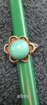Navajo Turquoise & Silver Flower Shaped ring size 5