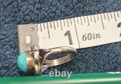 Navajo Turquoise & Silver Flower Shaped ring size 5