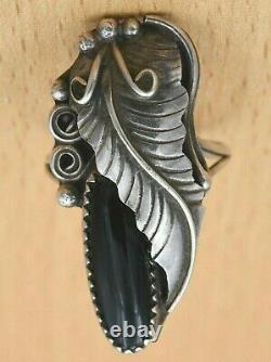 Signed Navajo Old Pawn Vintage Hand Crafted Sterling Silver Black Onyx Ring