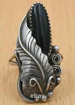 Signed Navajo Old Pawn Vintage Hand Crafted Sterling Silver Black Onyx Ring