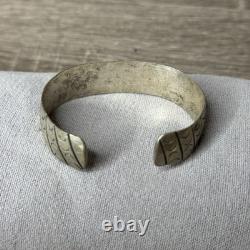 VTG Navajo Native American Sterling Silver Stamped Cuff Bracelet Hallmarked GN