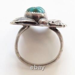 Vintage 1970s Native American Navajo Turquoise Sterling Ring Size 5.75