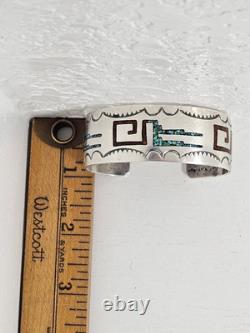 Vintage 1970s Navajo Native American Sterling Silver 925 Bracelet Turquoise Cuff