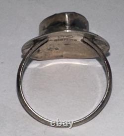 Vintage 925 Sterling Silver Native American Navajo Ring