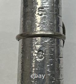 Vintage 925 Sterling Silver Native American Navajo Ring